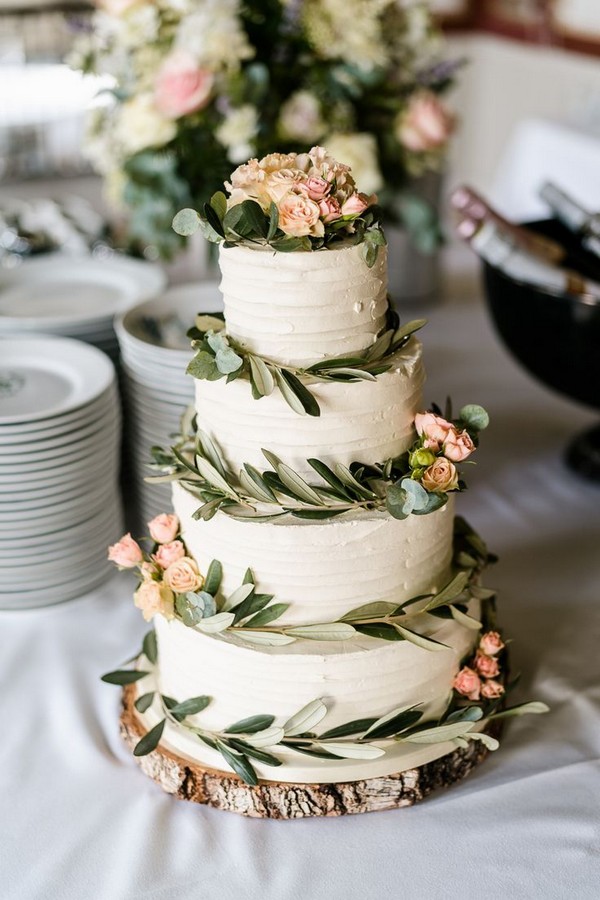 budget friendly elegant simple wedding cakes 29