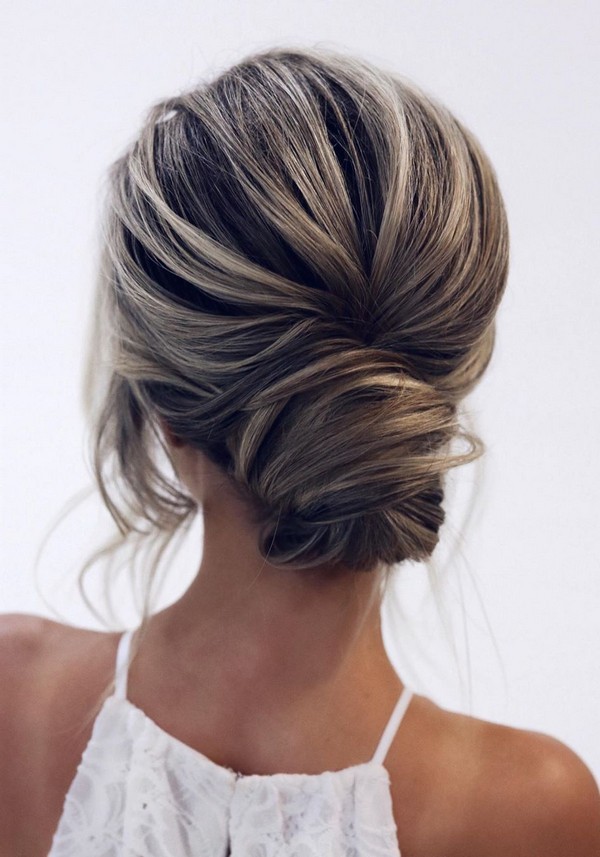20 Trendy Low Bun Wedding Updos And Hairstyles Hi Miss Puff