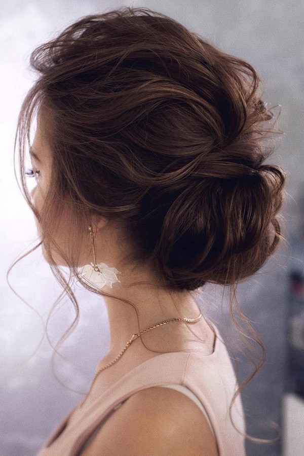 20 Trendy Low Bun Wedding Updos And Hairstyles Page 2 Hi