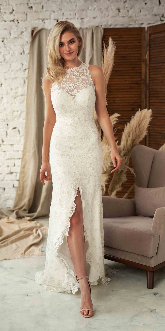 Bohemian Lace Halter Wedding Dress_cr