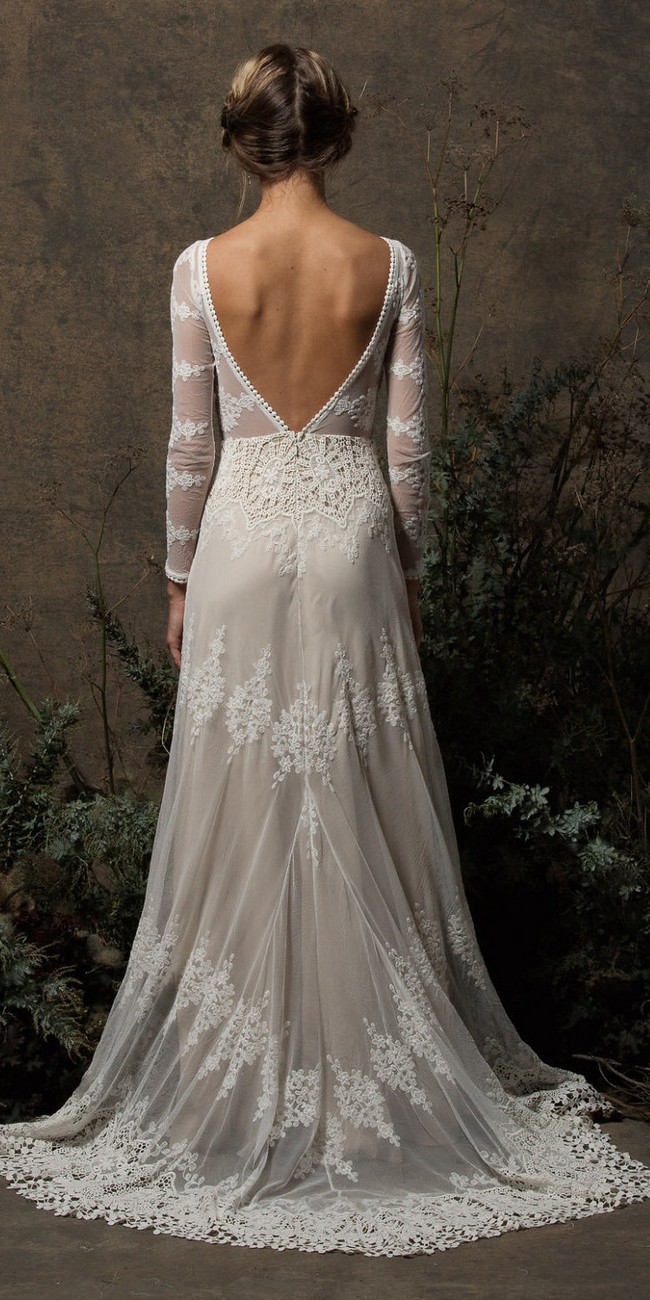 Long Sleeves and Open Back Backless Wedding Gown2