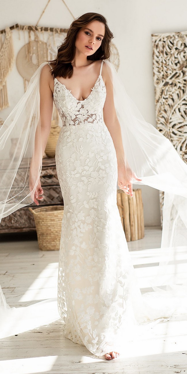 Sheath lace V-neck Wedding Dress4_cr