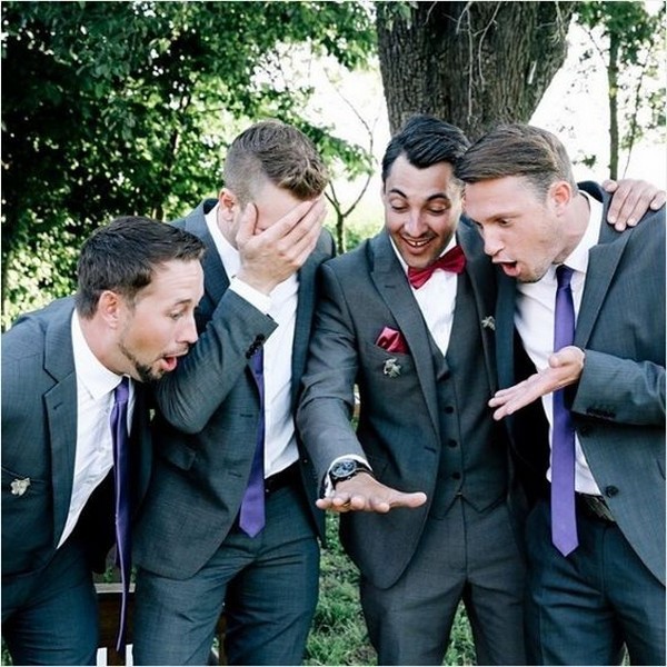 show off the ring groomsmen photo ideas