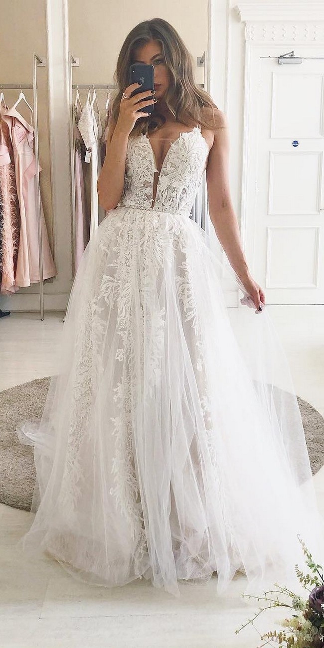 Eleganza Sposa wedding dresses and gowns 1