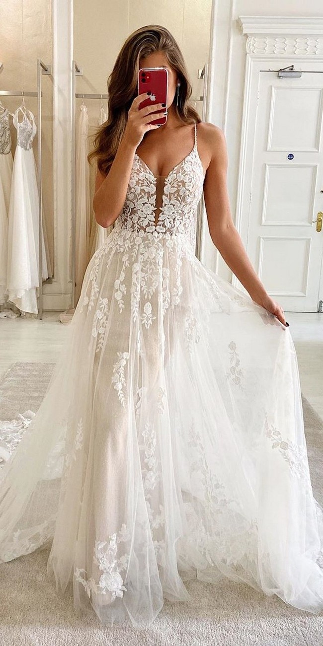 Eleganza Sposa wedding dresses and gowns #wedding #weddingideas #weddingdresses #bridaldresses