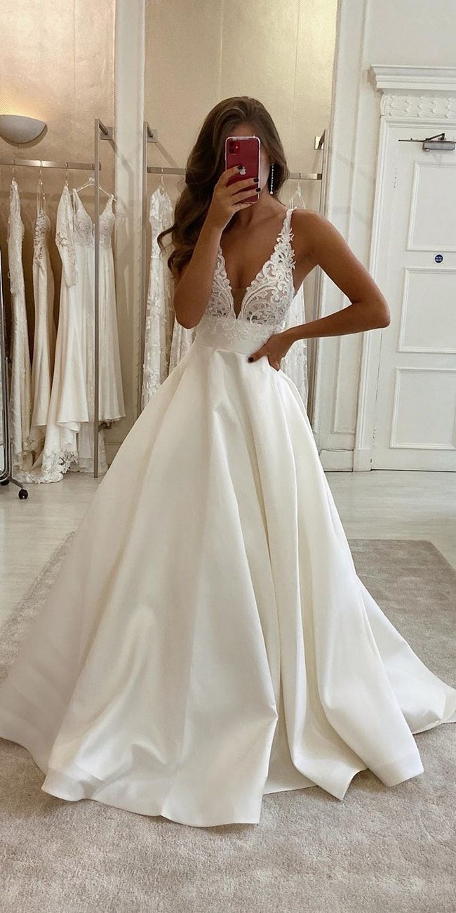 Eleganza Sposa wedding dresses and gowns #wedding #weddingideas #weddingdresses #bridaldresses