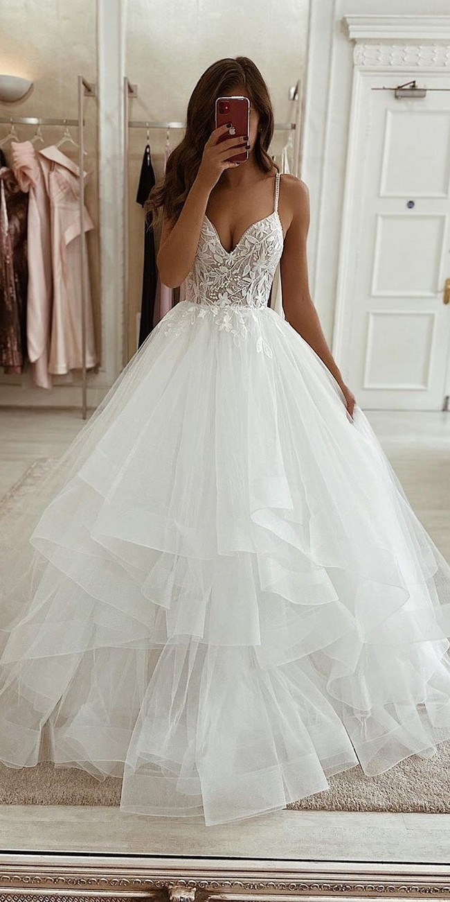 Eleganza Sposa wedding dresses and gowns #wedding #weddingideas #weddingdresses #bridaldresses