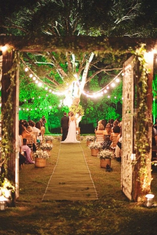 Night wedding ceremony aisle and backdrop ideas 19