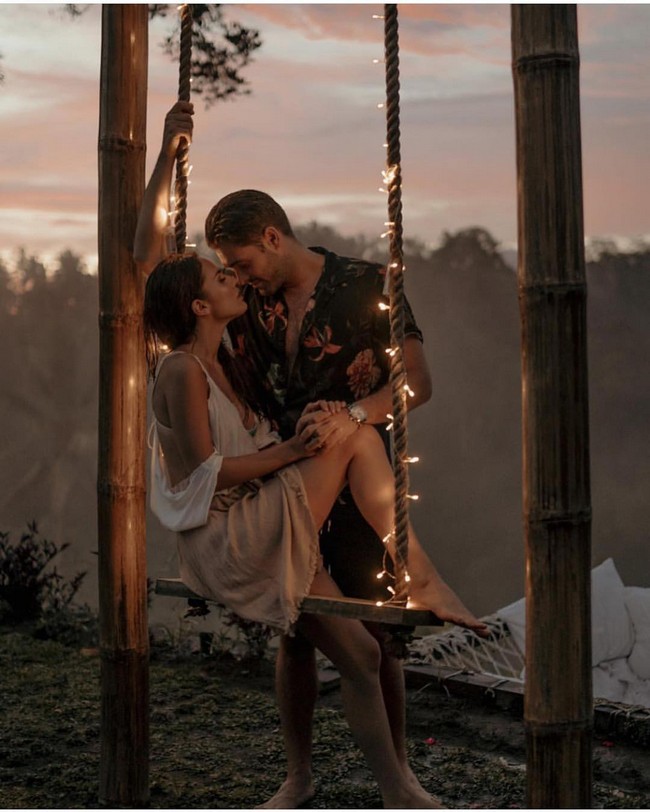 Night Engagement Photo Shoot Ideas with Lights 3