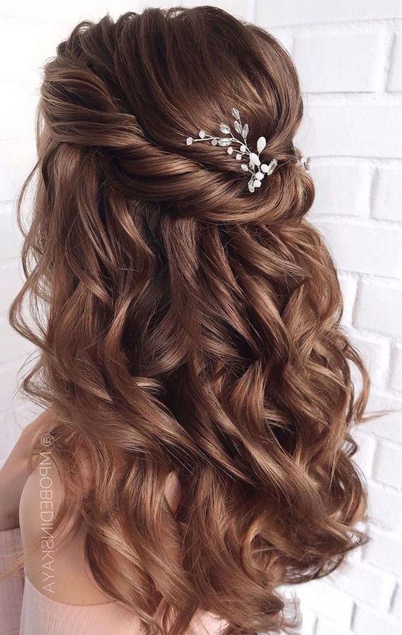 28 Captivating Half Up Half Down Wedding Hairstyles---simple tucked hair  for brides and bridem… | Simple bridesmaid hair, Long hair styles, Mother  of the bride hair