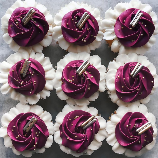 laurynmariebakes Cupcake Decorating Ideas  #cakes #cupcakes 