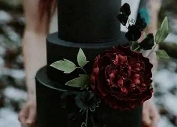 black and burgundy wedding cake