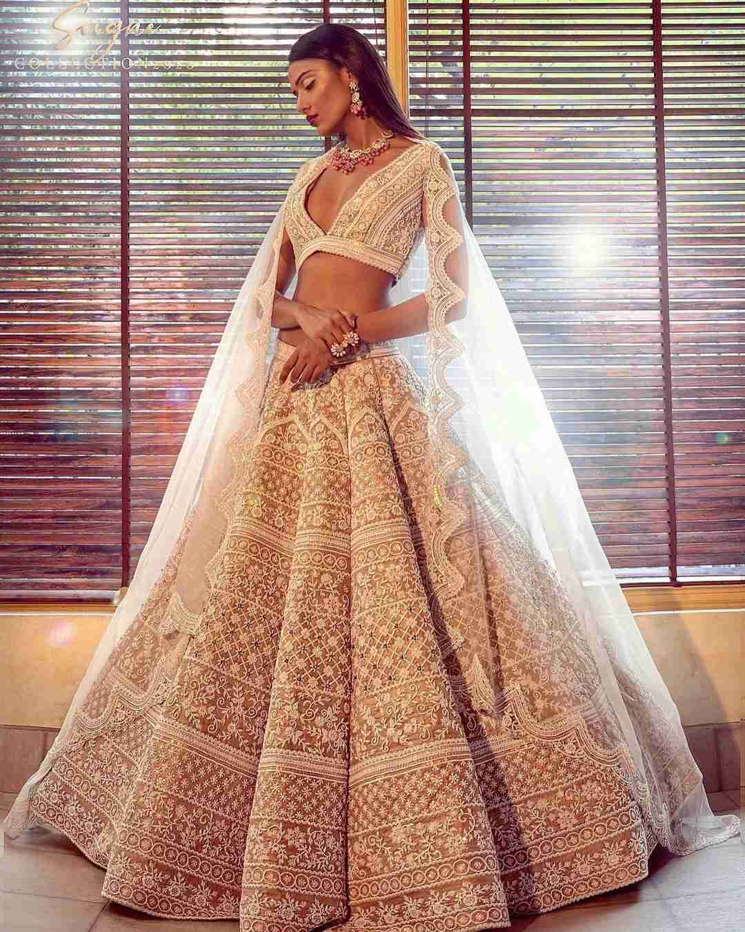 Trending Outfits That Are Perfect For Indian Weddings | Libas