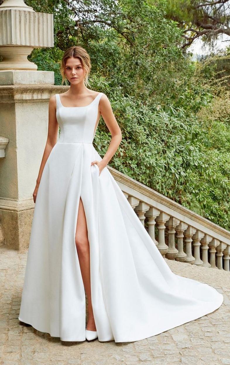 Official | Beautiful wedding dresses, Elegant bridal gown, Princess wedding  dresses