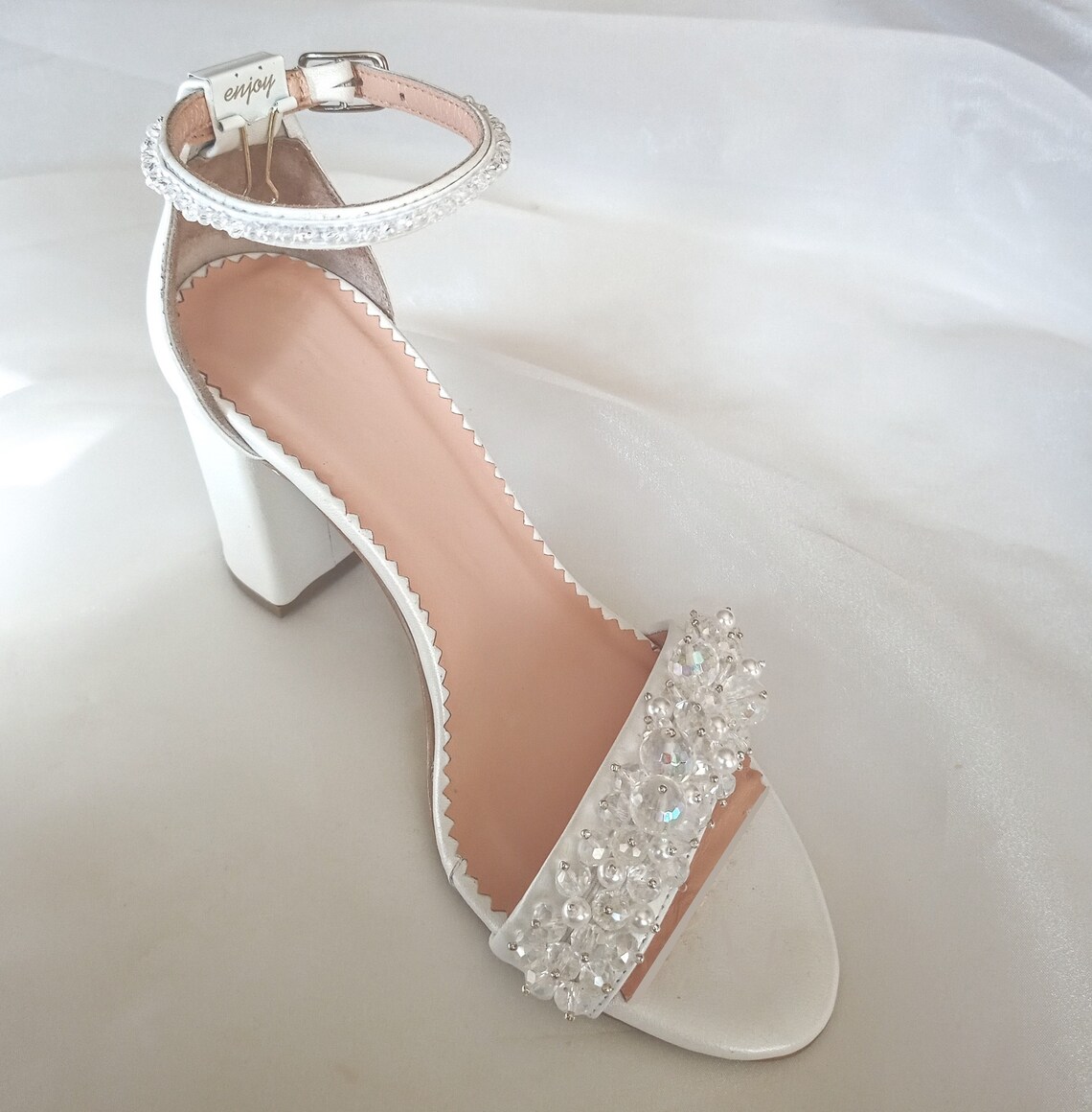 ️ 22 Best Wedding Sandals For Your Wedding 2023 - HMP